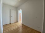 Diele - Dachgeschosswohnung mit Altbau Charakter und kleiner Terrasse im Zentrum