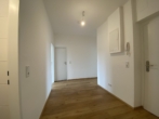 Vorraum - Renovierte 3-Zimmer-Wohnung im 3. Stock