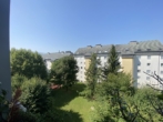 Ausblick Südwest - Wohn(t)raum zum Gestalten: 2-Zimmer-Wohnung mit Westloggia und Blick über die Stadt