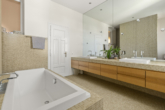 Badezimmer - Stilvolles Altbaujuwel mit Balkon nahe Zentrum Klagenfurt