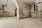 Gewölbekeller - Repräsentative Penthousewohnung in stilvoller Ringstraßen-Villa
