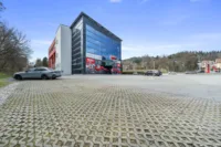 Gebäude