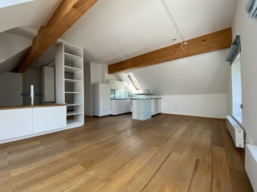 Reizendes Dachgeschoss-Loft mit tollem Ausblick, 9161 Maria Rain, Loft/Studio/Atelier
