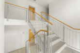 Treppenhaus - Helle Wohnung im 2. Stock mit Loggia und Grünblick
