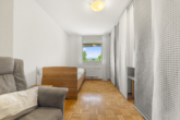 Kinderzimmer - Helle Wohnung im 2. Stock mit Loggia und Grünblick